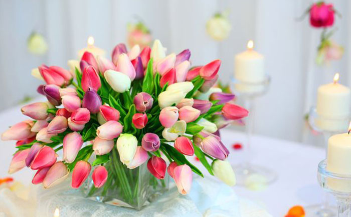 Поздравление с наступающим праздником весны!